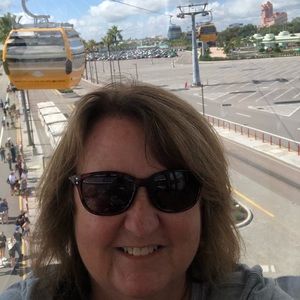 Meet your Posher, Catherine